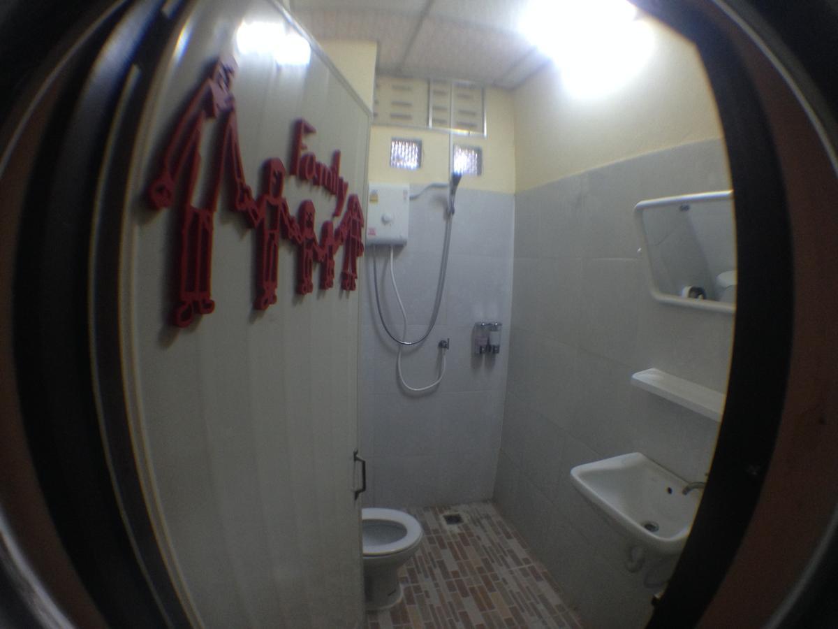 Hostel Bankaikow Kanchanaburi Zewnętrze zdjęcie
